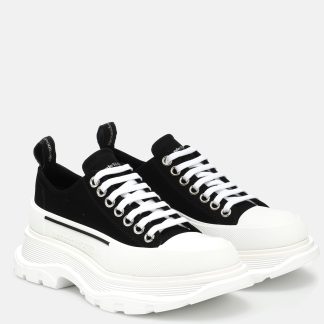 designer kopen Alexander McQueen Tread Slick canvas platform sneakers zwart