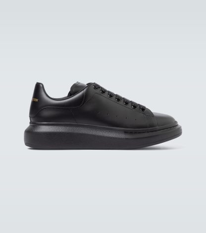 goedkope ontwerper Alexander McQueen Oversized leren sneakers zwart