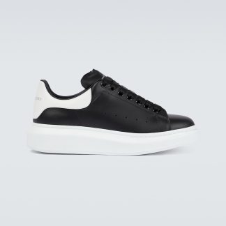 hoogwaardige luxe Alexander McQueen Oversized leren sneakers zwart