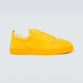 luxe kopen Christian Louboutin Louis Junior Spikes suède sneakers geel