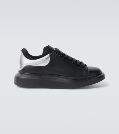 luxe replica Alexander McQueen Oversized leren sneakers zwart