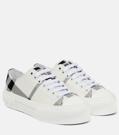 mode luxe Burberry Vintage Check canvas low-top sneakers zwart