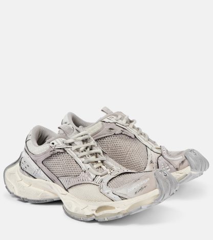 modeontwerper Balenciaga Nietmachine sneakers grijs