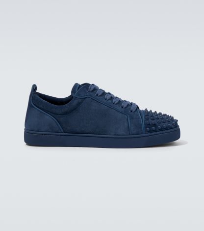 modeontwerper Christian Louboutin Louis Junior Spikes suède sneakers blauw